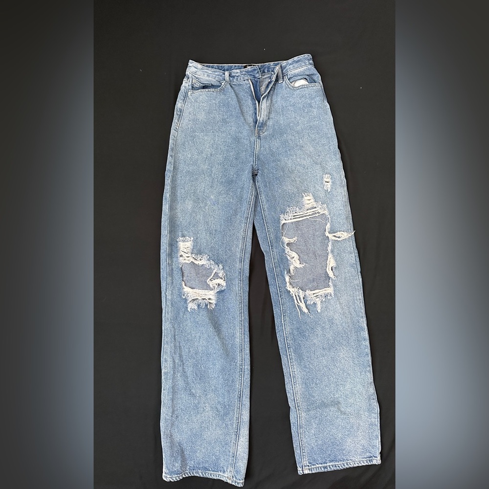 Baggy light blue jeans
